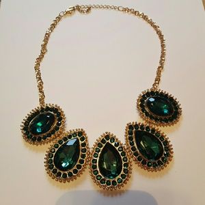 statement necklace