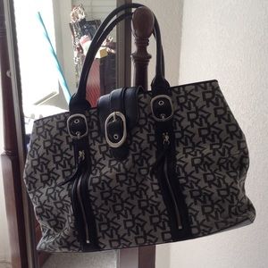 DKNY Shoulder bag