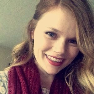 Meet your Posher, Carly