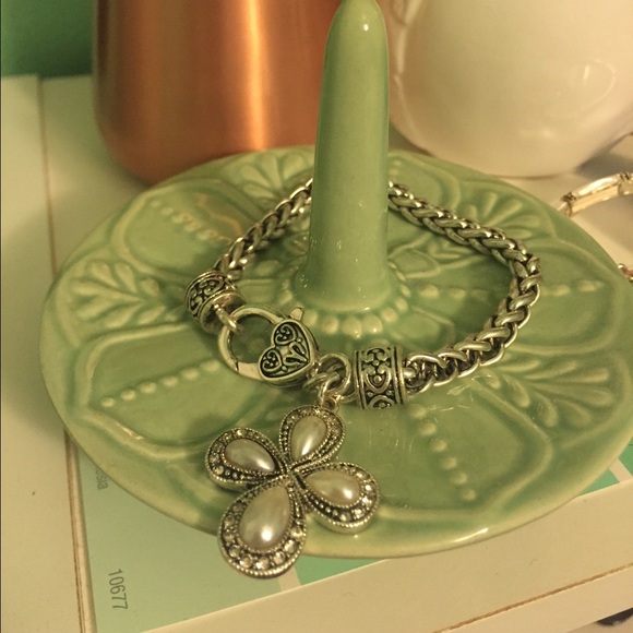 Kirklands bracelet