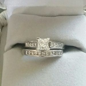 Diamond wedding set