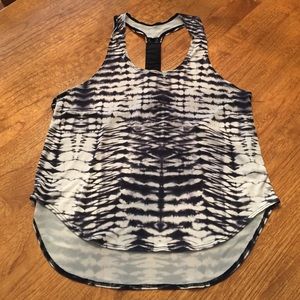 Super cool racer back Onzie athletic tank