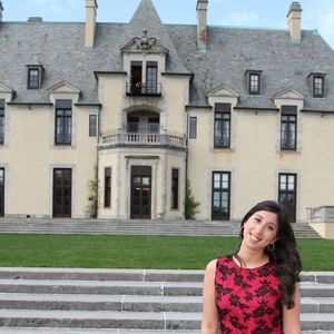 Meet your Posher, Devin