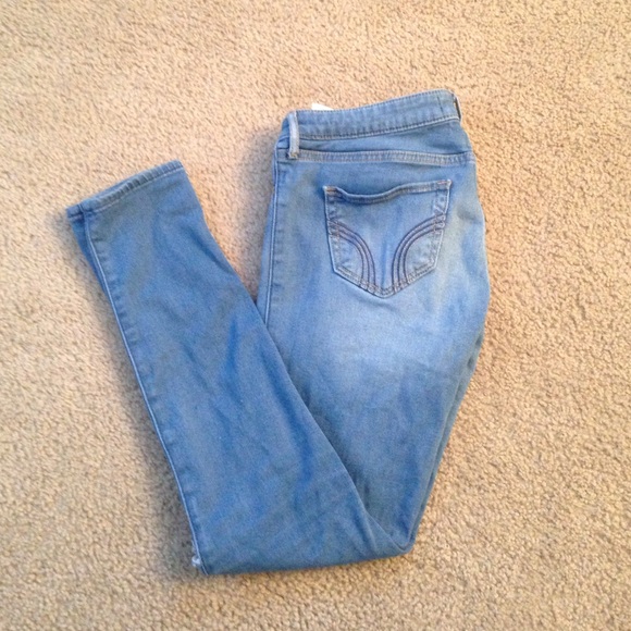 Medium Wash Hollister Jegging Jeans