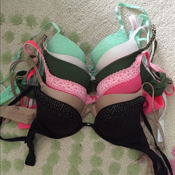 Bundle of 6 VS bras 32B and 34B