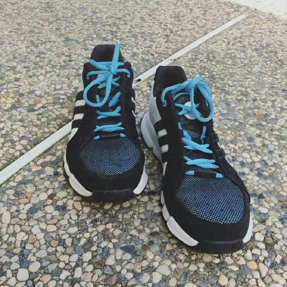 Adisdas Woman Running Shoes