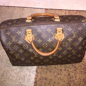 Authentic speedy 35 traded with Annie