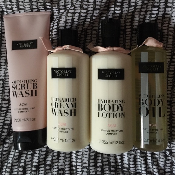 Victoria's Secret Accessories - 💥FINAL PRICE💥VS Body Care Set