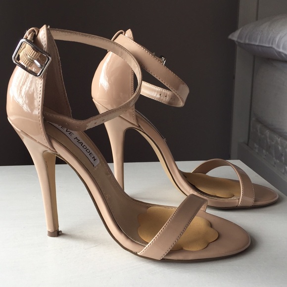 Steve Madden Nude Realove Size 6.5