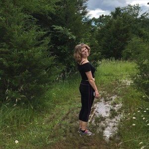 Meet your Posher, Nadia