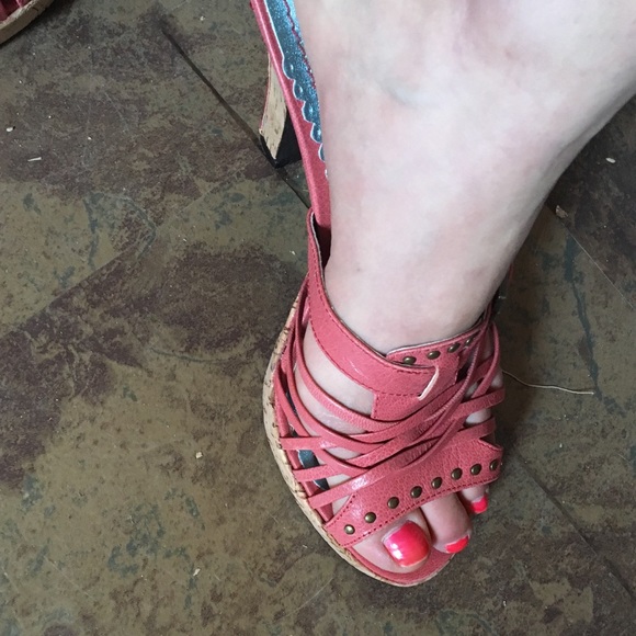 High heels - Picture 4 of 4