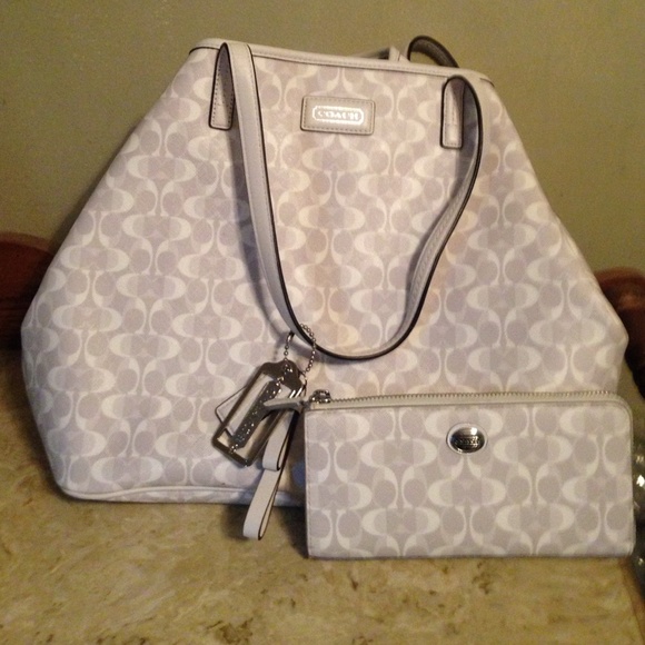 Coach handbag