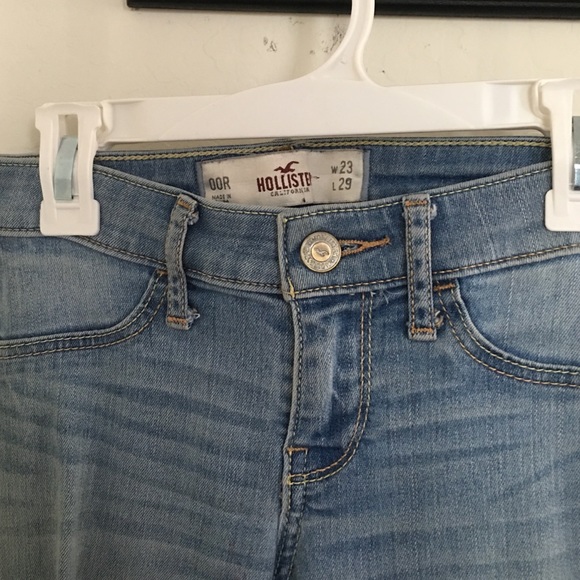 HOLLISTER JEANS - Picture 2 of 4