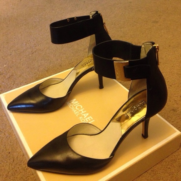 MUST HAVE!!💥MICHAEL KORS heels