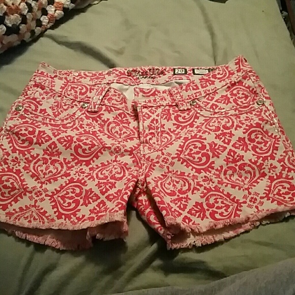 Miss me shorts