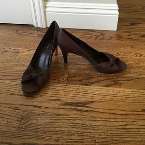 Banana Republic brown heels