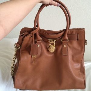 Michael kors hamilton luggage *authentic*