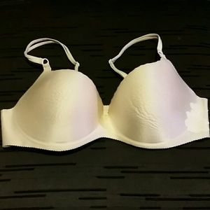 Victoria Secret Angels Secret Embrace Bra