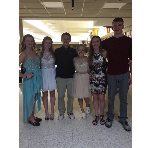 Meet your Posher, Bailee - Picture 1 of 1