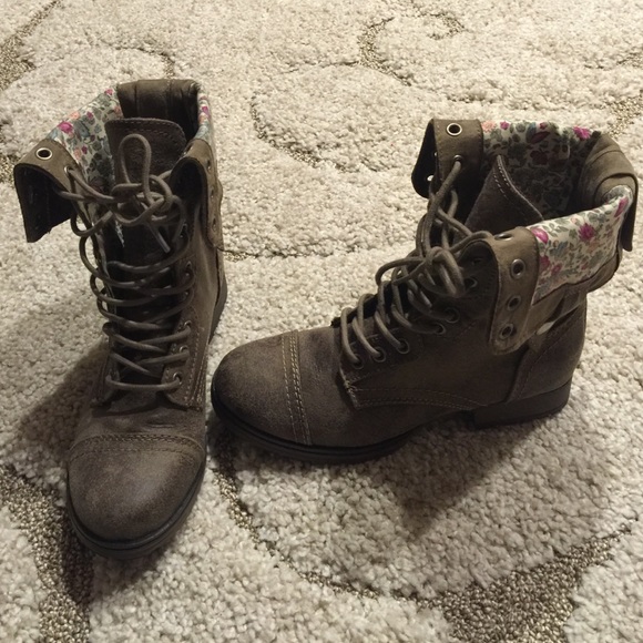 JustFab Women's Combat boots