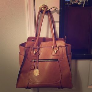 FLASH SALE! London Fog brown leather large purse