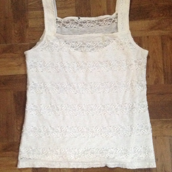 Top - Picture 2 of 2