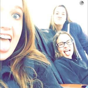 Meet your Posher, Rachel