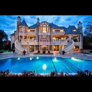 Meet your Posher, Mackenzie