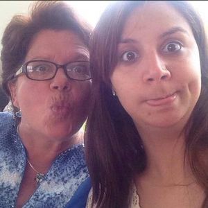 Meet your Posher, Miriam