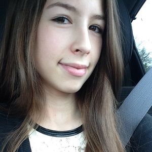 Meet your Posher, Ava