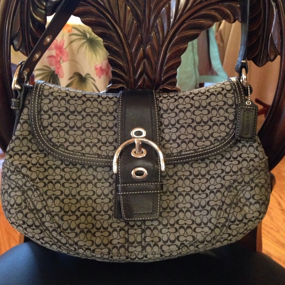 Coach Black Flap handbag - Picture 1 of 4