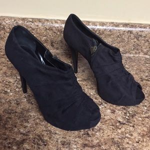 Beautiful suede heels