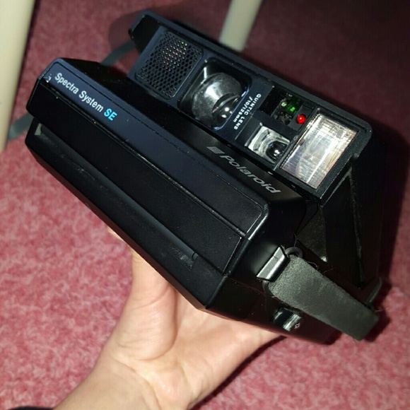 Spectra system polaroid camera - Picture 1 of 2