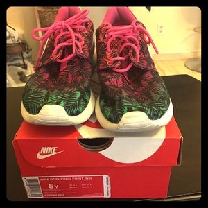 🎀NIKE ROSHES🎀 ALMOST BRAND NEW❗️