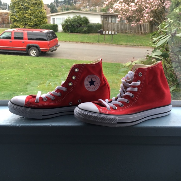 Converse Shoes - Red Converse High tops