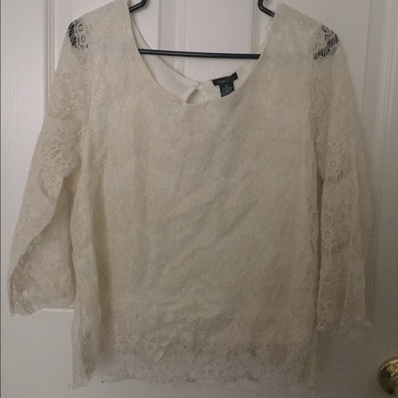 Rue 21 lace/floral semi-crop top