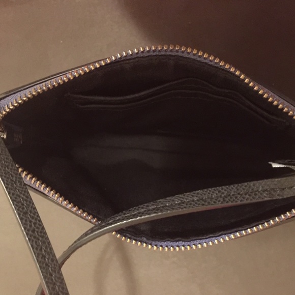 Authentic Coach wristlet - Picture 3 of 3