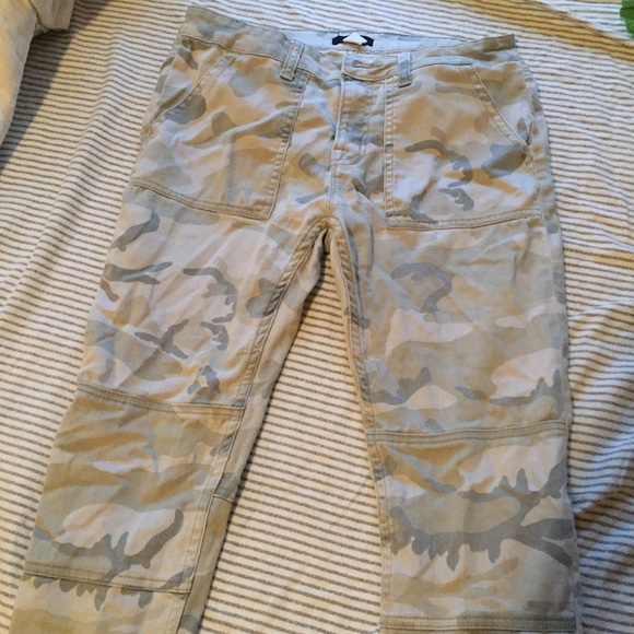 BDG Camo Army pants