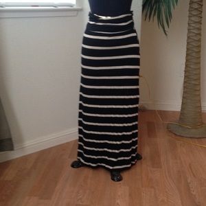 Small, long skirt
