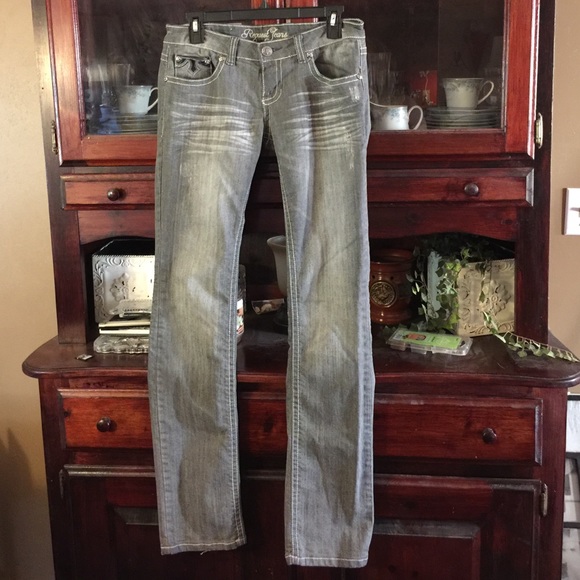 Request brand distressed skinny jeans