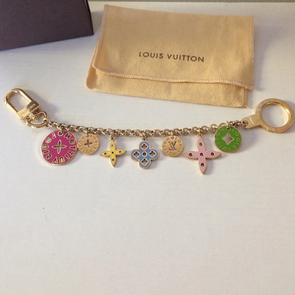Authentic Louis Vuitton bag charm keychain - Picture 4 of 4