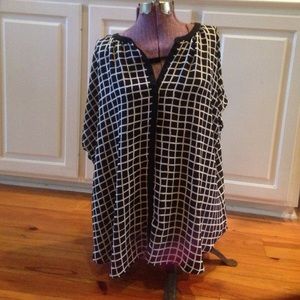 Semi-Sheer Checkered Short Sleeve Blouse