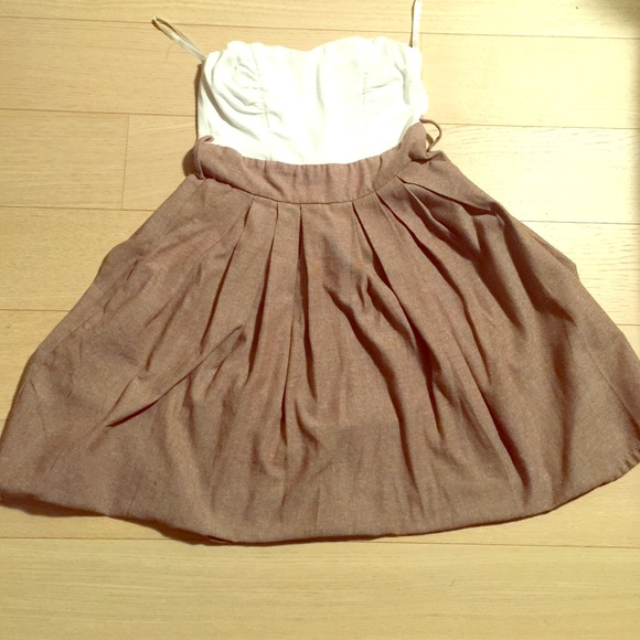 Dress with pockets - Picture 1 of 1