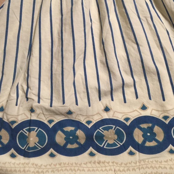 Spring dress - Picture 3 of 3