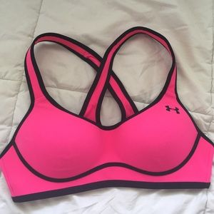 UNDER ARMOUR - Sports bra