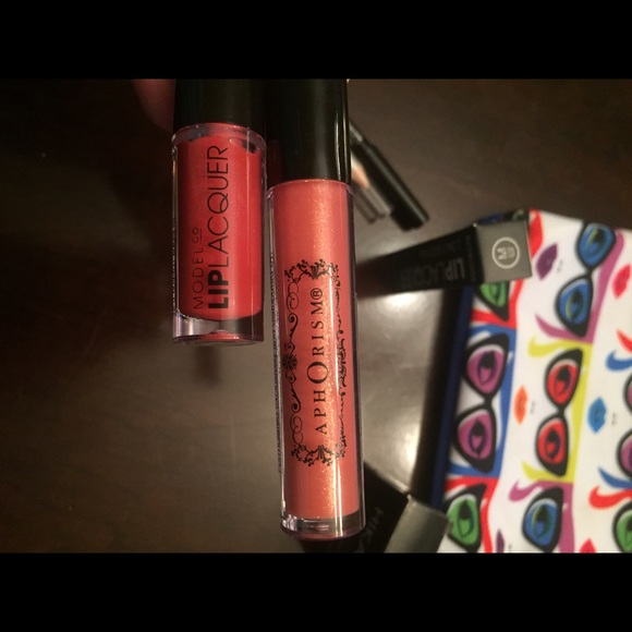Makeup Bundle!! - Picture 4 of 4