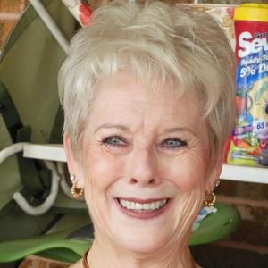 Meet your Posher, Linda