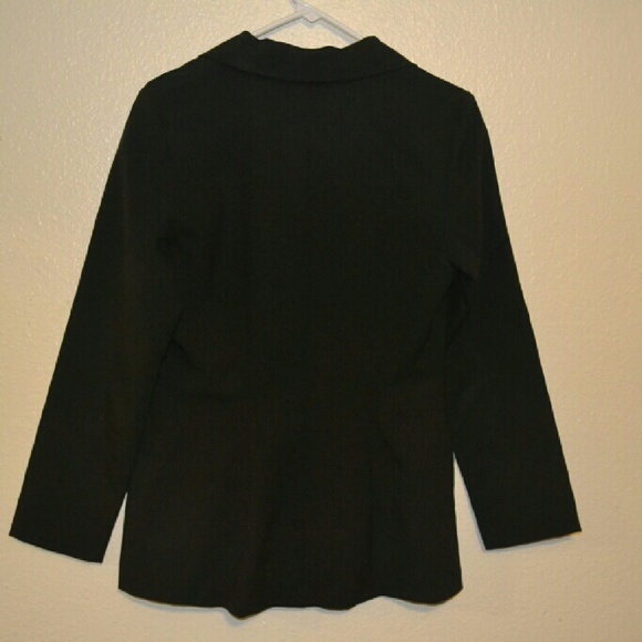 Wrapper button up Jacket - Picture 2 of 3
