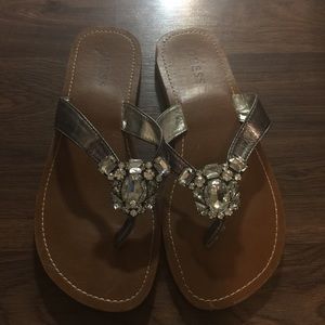 Guess Jewel Flip Flops Size 8
