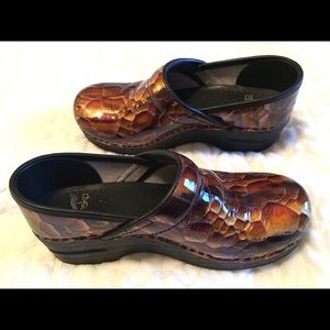 Dansko Tiger Eye Patent Leather Clog- size 36
